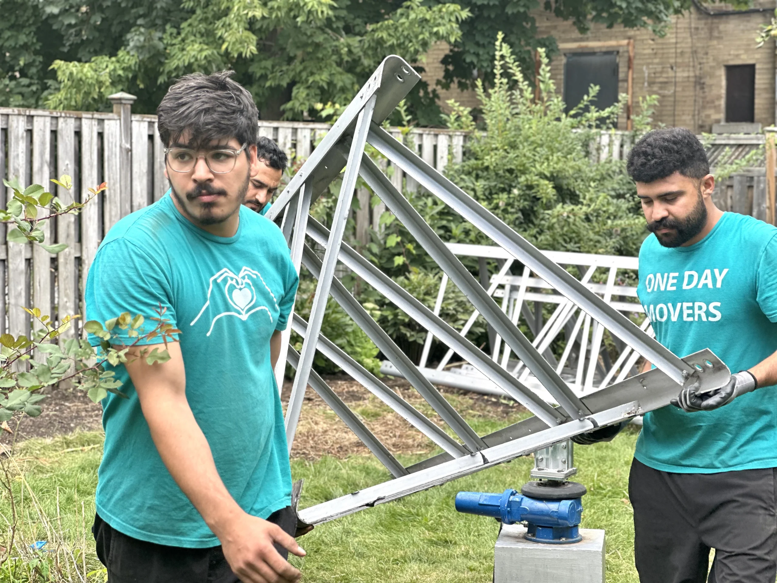 hiring movers labour no truck​ in Toronto